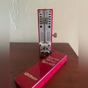 Vintage Wittner mini metronome.